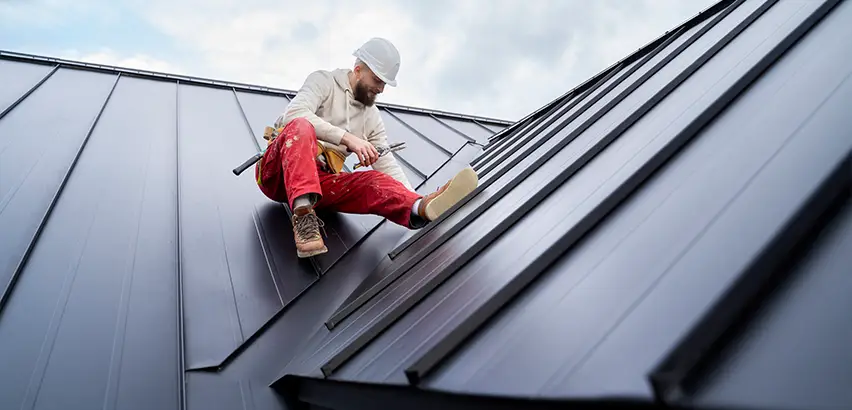 Professional Roof Valley Installation Services in Burlington, IL